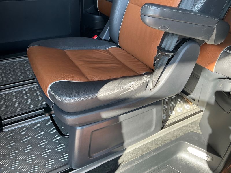 Volkswagen T5 Multivan 2.0 TDI PanAmericana 4Motion 2015 – снимка 27