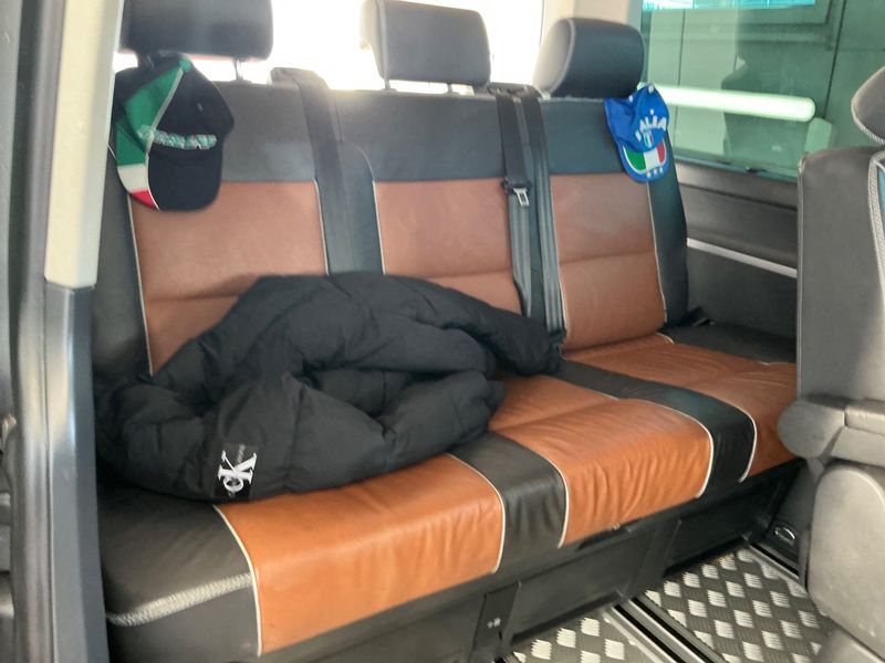 Volkswagen T5 Multivan 2.0 TDI PanAmericana 4Motion 2015 – снимка 36