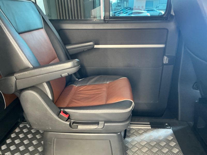 Volkswagen T5 Multivan 2.0 TDI PanAmericana 4Motion 2015 – снимка 30