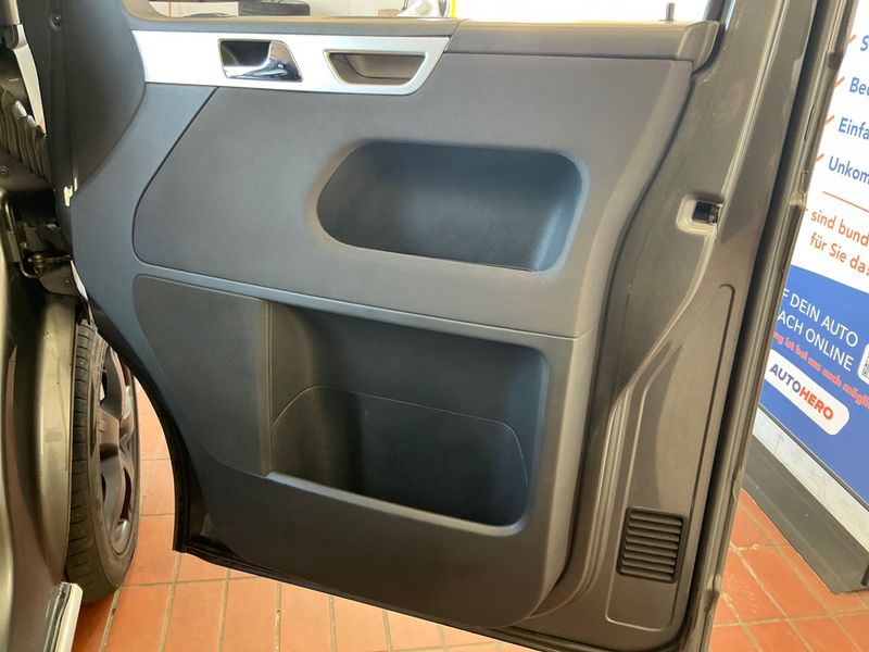 Volkswagen T5 Multivan 2.0 TDI PanAmericana 4Motion 2015 – снимка 29