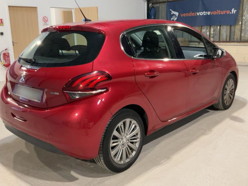 Peugeot 208 1.2 VTi Allure 2017 – снимка 8