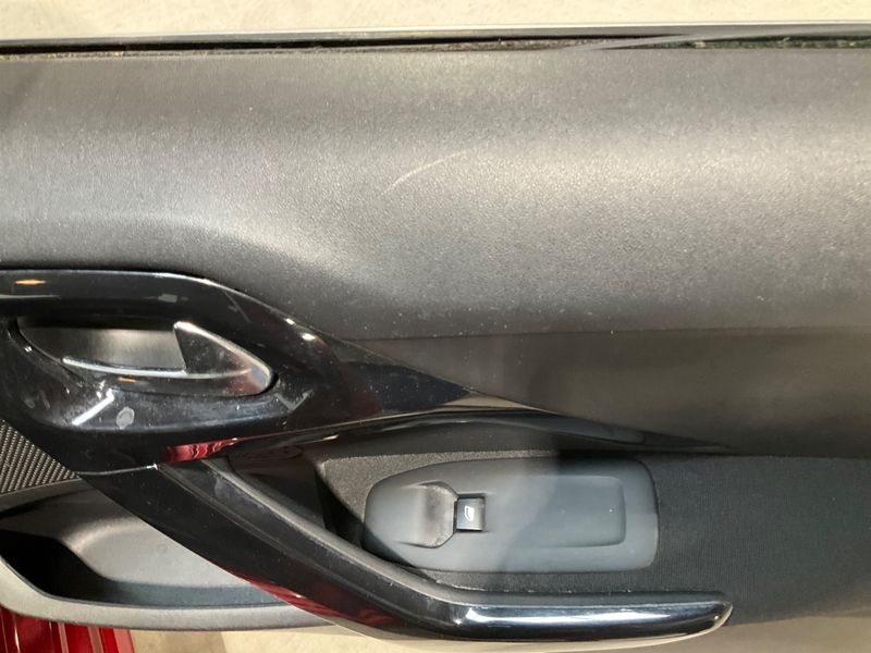 Peugeot 208 1.2 VTi Allure 2017 – снимка 22