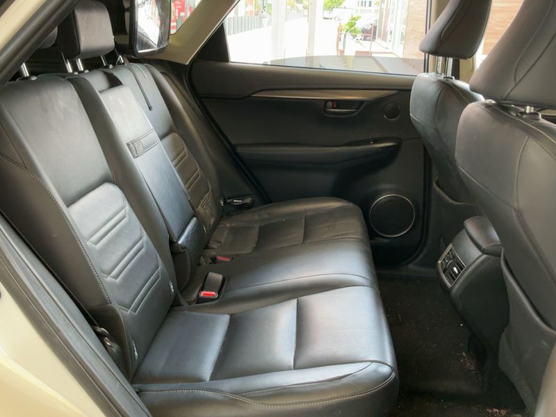 Lexus NX-Serie NX 300h E-Four Executive Line 2018 – снимка 19