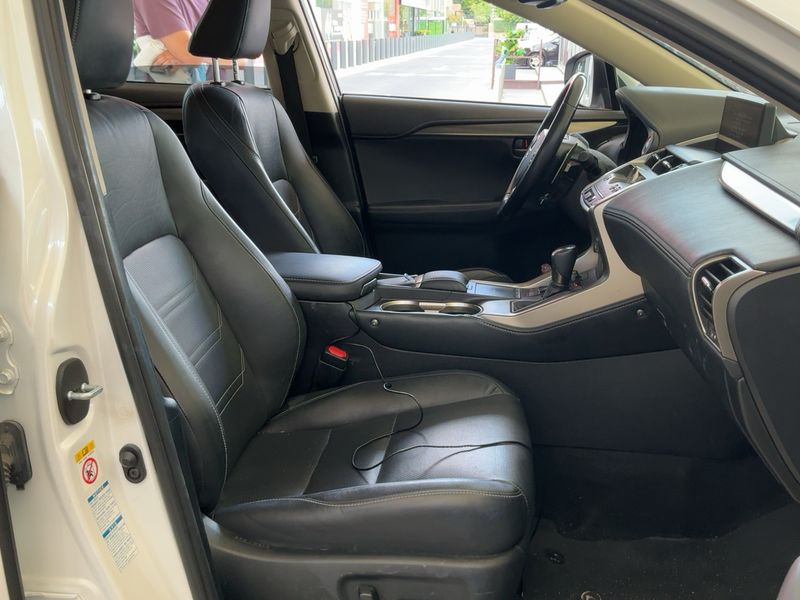 Lexus NX-Serie NX 300h E-Four Executive Line 2018 – снимка 16