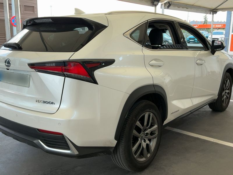 Lexus NX-Serie NX 300h E-Four Executive Line 2018 – снимка 8