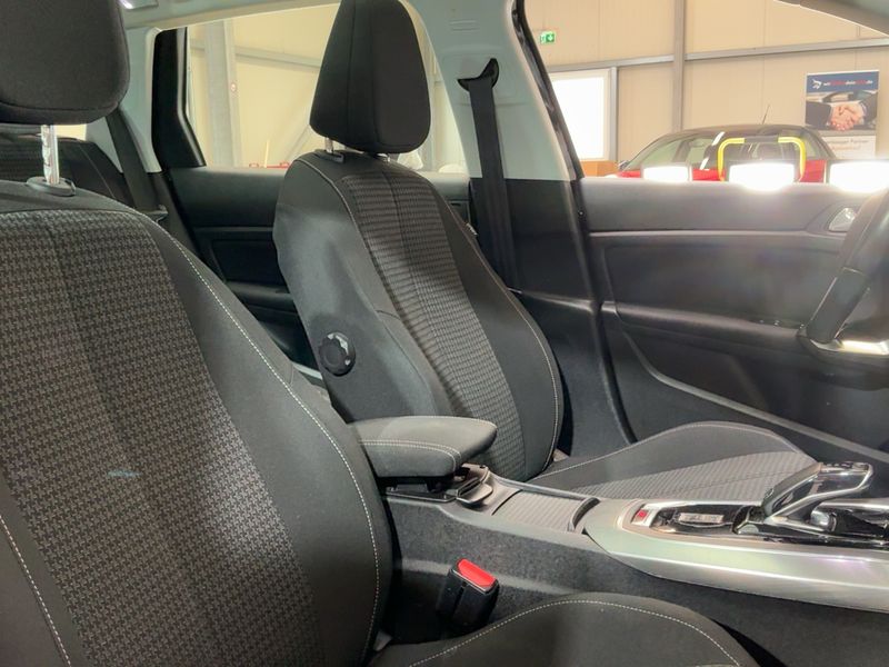 Peugeot 308 1.5 Blue-HDi Active Business 2018 – снимка 16