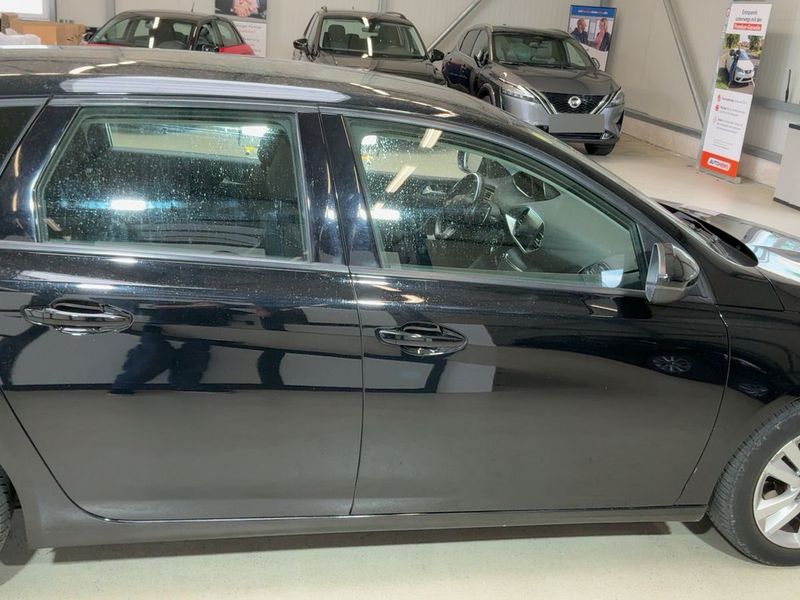 Peugeot 308 1.5 Blue-HDi Active Business 2018 – снимка 10