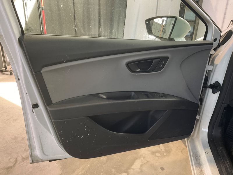 Seat Leon 1.0 TSI Reference 2016 – снимка 33