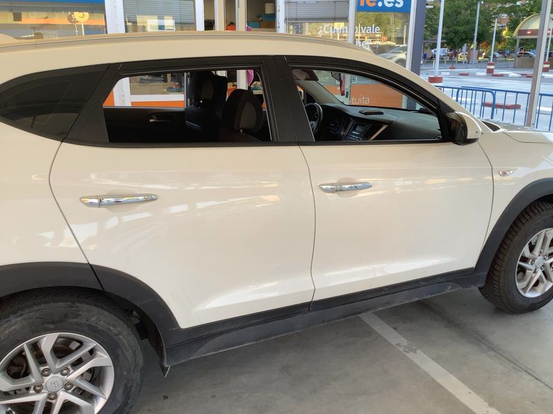 Hyundai Tucson 1.7 CRDi Essence BlueDrive 2WD 2016 – снимка 10