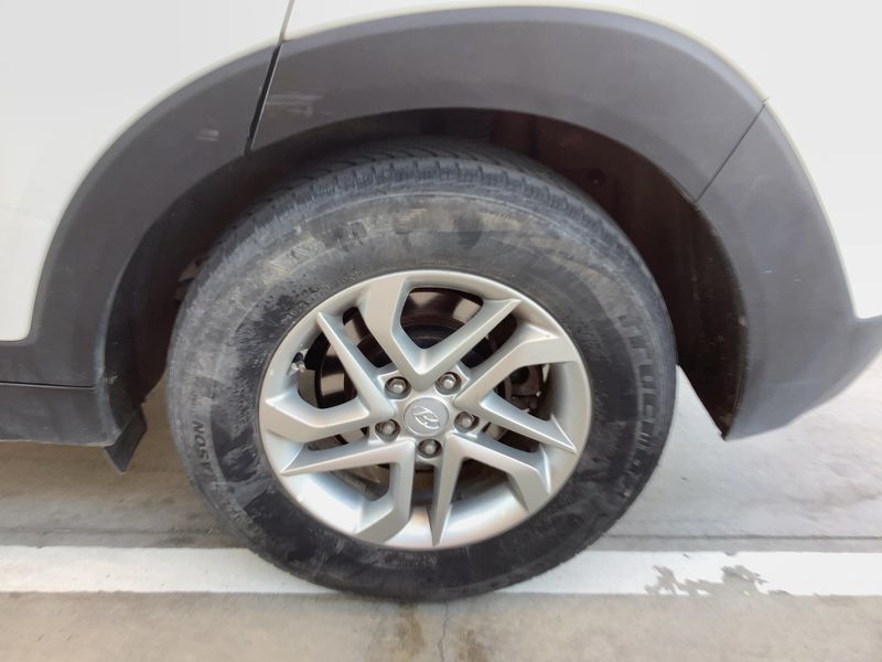 Hyundai Tucson 1.7 CRDi Essence BlueDrive 2WD 2016 – снимка 5