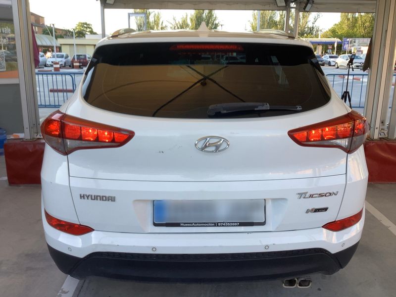 Hyundai Tucson 1.7 CRDi Essence BlueDrive 2WD 2016 – снимка 7