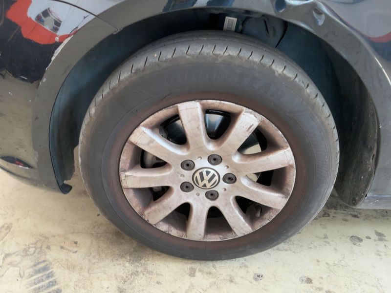 Volkswagen Touran 1.6 TDI Edition 2012 – снимка 17