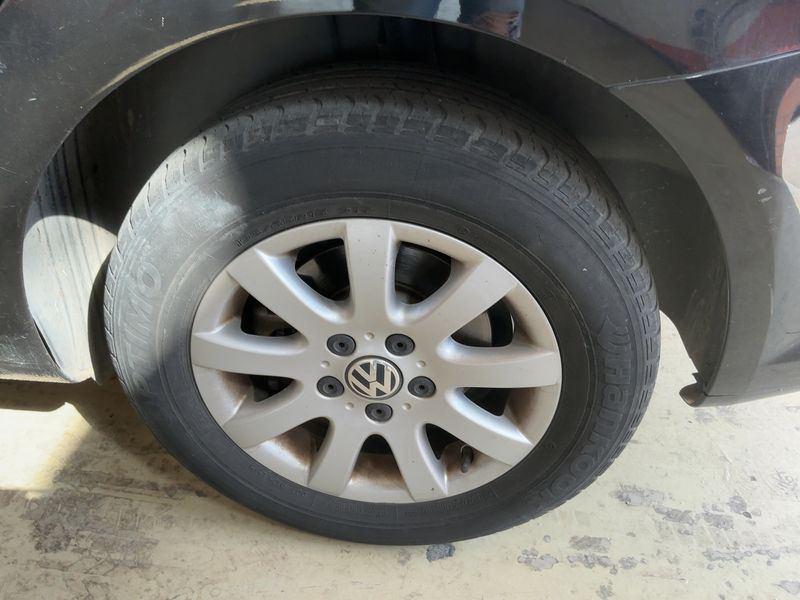 Volkswagen Touran 1.6 TDI Edition 2012 – снимка 18