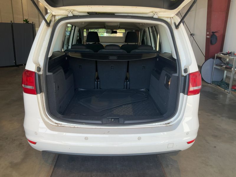 Volkswagen Sharan 2.0 TDI Comfortline BlueMotion Tech 2011 – снимка 15