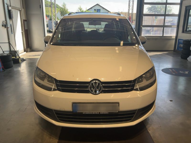 Volkswagen Sharan 2.0 TDI Comfortline BlueMotion Tech 2011 – снимка 14