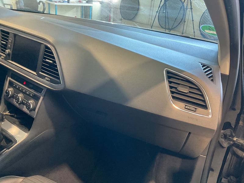 Seat Leon 2.0 TDI Xcellence 2019 – снимка 27