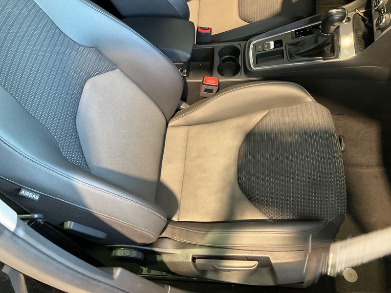 Seat Leon 2.0 TDI Xcellence 2019 – снимка 33