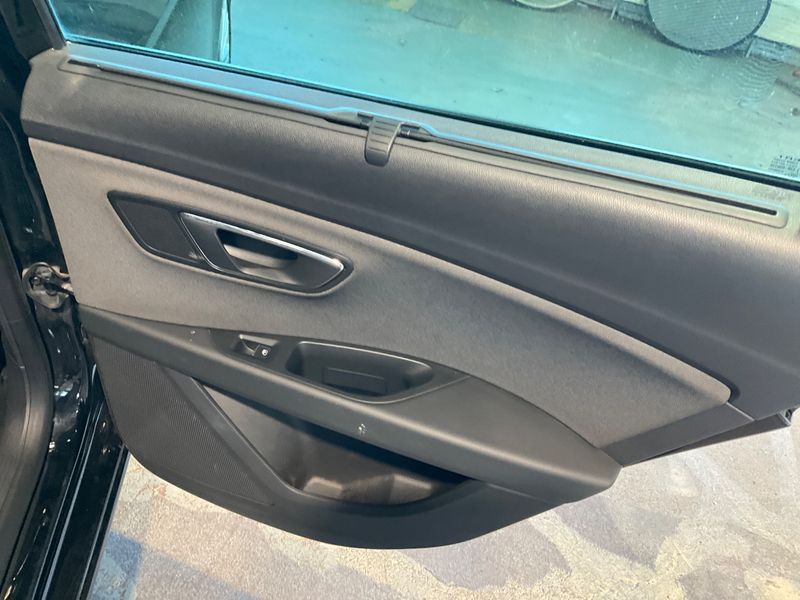 Seat Leon 2.0 TDI Xcellence 2019 – снимка 28