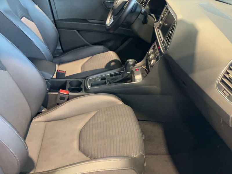 Seat Leon 2.0 TDI Xcellence 2019 – снимка 16