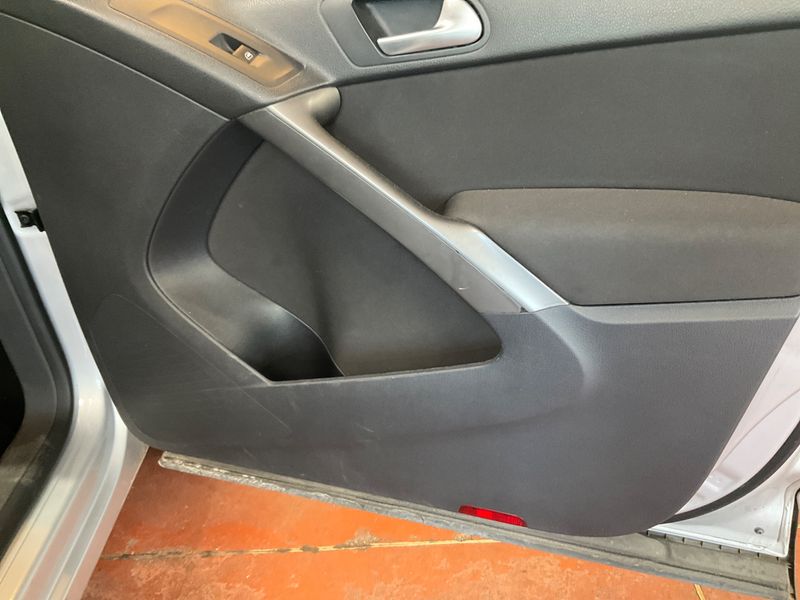 Volkswagen Tiguan 2.0 TDI Sport & Style 4Motion 2007 – снимка 26
