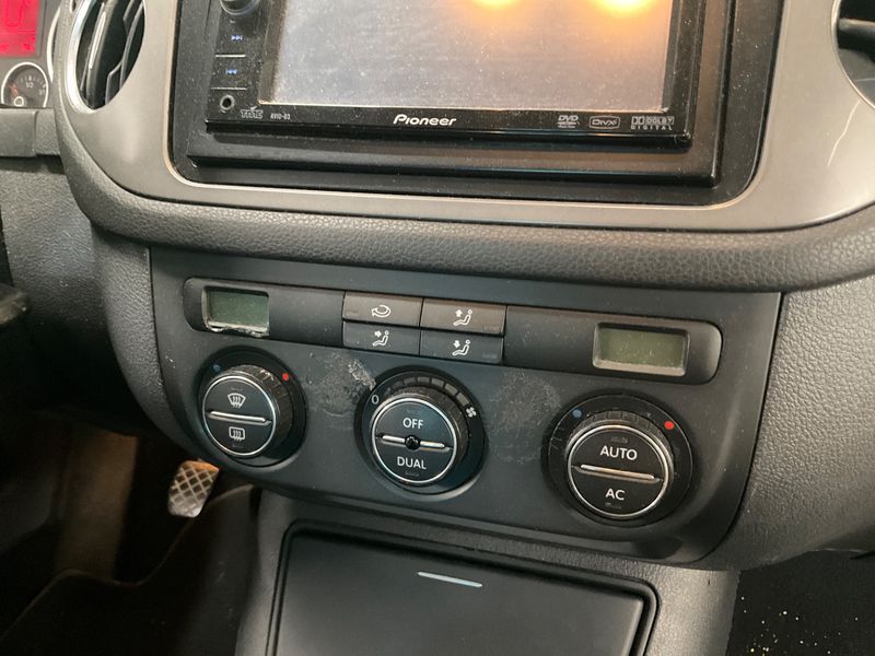 Volkswagen Tiguan 2.0 TDI Sport & Style 4Motion 2007 – снимка 32