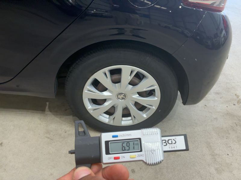 Peugeot 208 1.2 e-VTi Active 2015 – снимка 5