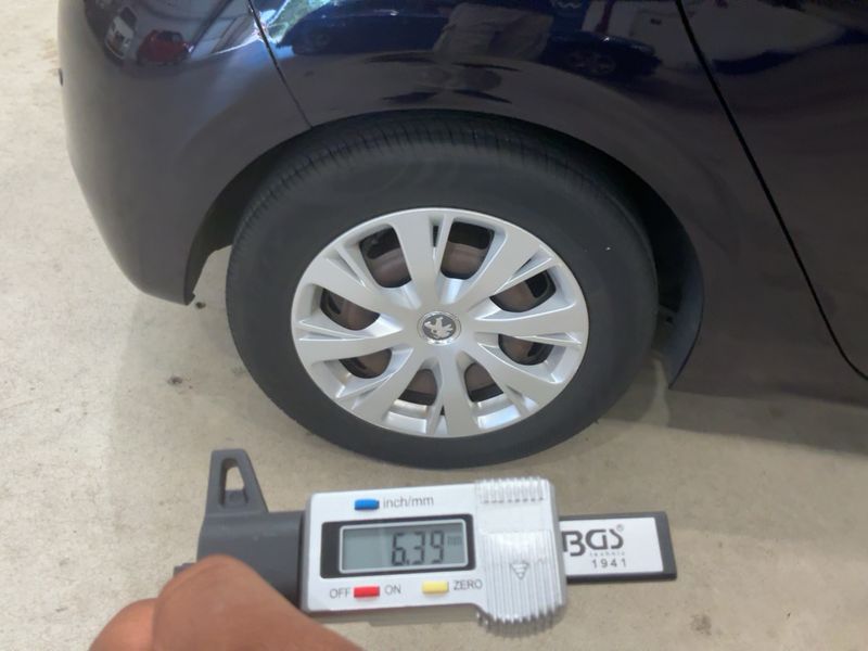 Peugeot 208 1.2 e-VTi Active 2015 – снимка 9