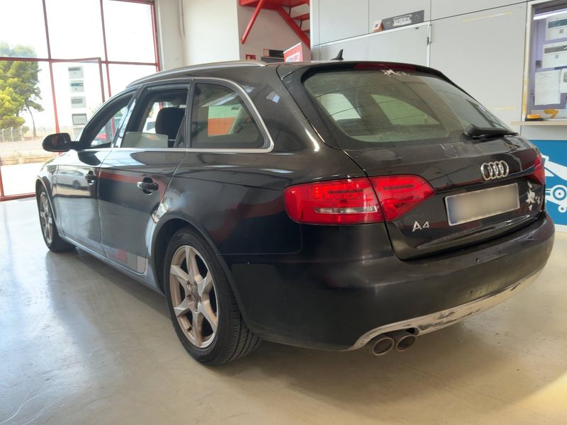 Audi A4 2.0 TDI 2012 – снимка на щета