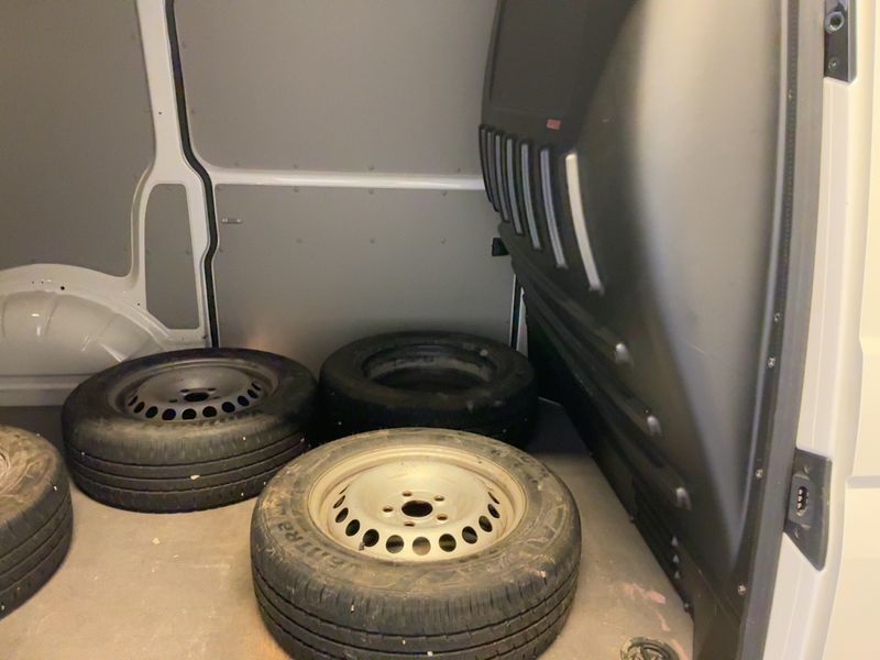 Volkswagen T6 Transporter 2.0 TDI Kasten 2019 – снимка 20