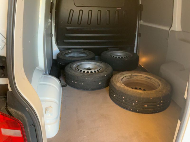 Volkswagen T6 Transporter 2.0 TDI Kasten 2019 – снимка 16