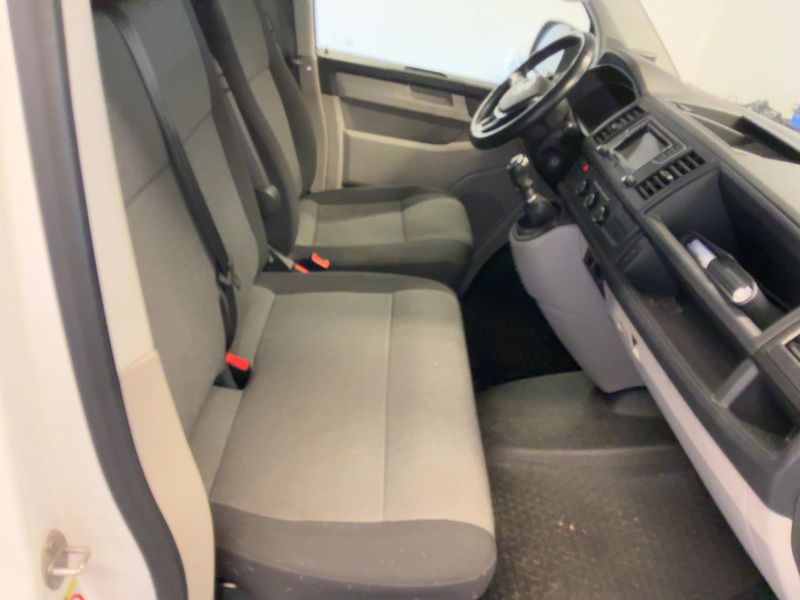 Volkswagen T6 Transporter 2.0 TDI Kasten 2019 – снимка 17
