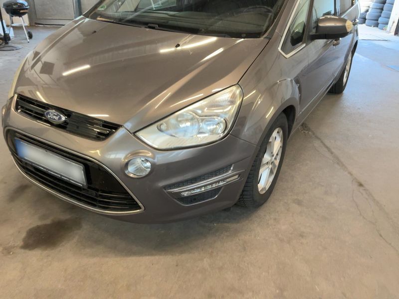 Ford S-Max 2.2 TDCi Titanium 2014 – снимка 2