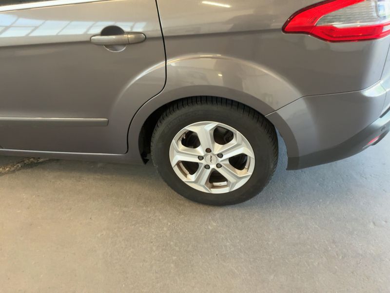 Ford S-Max 2.2 TDCi Titanium 2014 – снимка 5