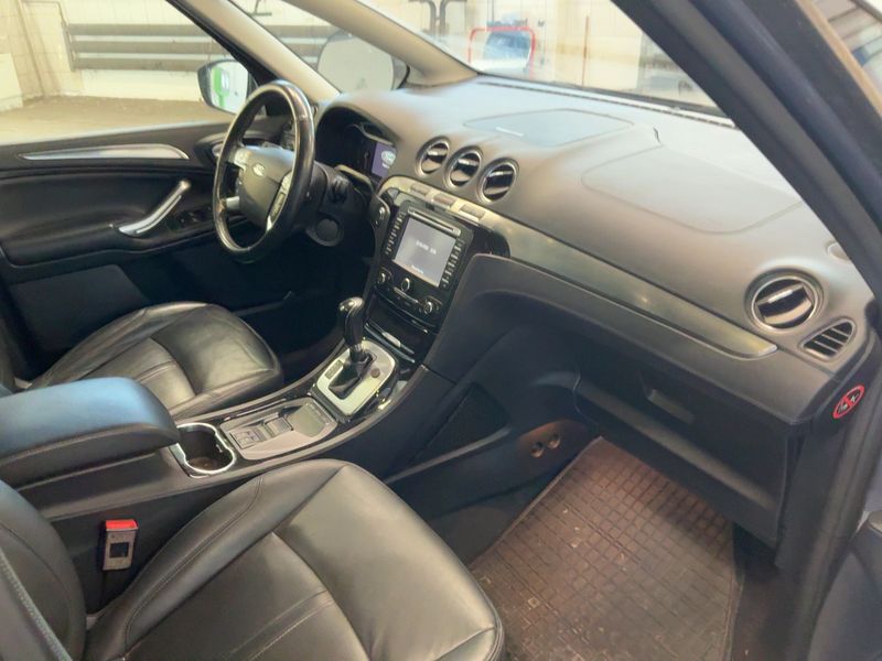 Ford S-Max 2.2 TDCi Titanium 2014 – снимка 17