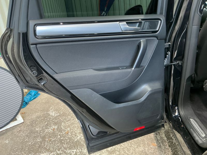 Volkswagen Touareg 3.0 V6 TDI Terrain Tech BlueMotion Tech 2015 – снимка 31