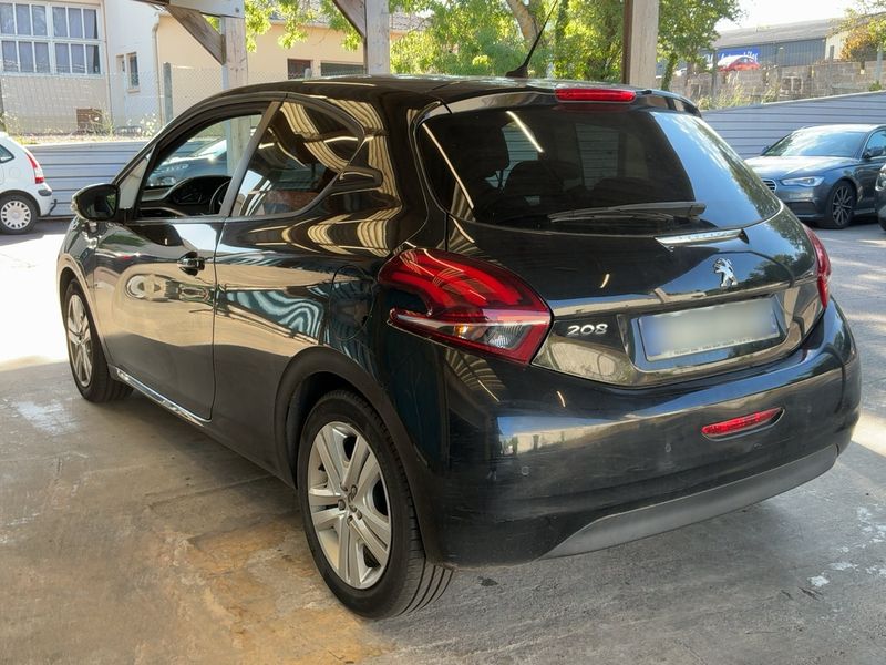 Peugeot 208 1.2 e-VTi Style 2018 – снимка 6