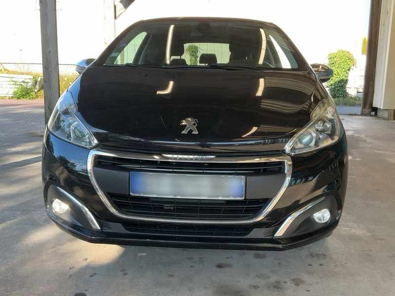 Peugeot 208 1.2 e-VTi Style 2018 – снимка 14