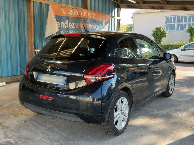 Peugeot 208 1.2 e-VTi Style 2018 – снимка 8