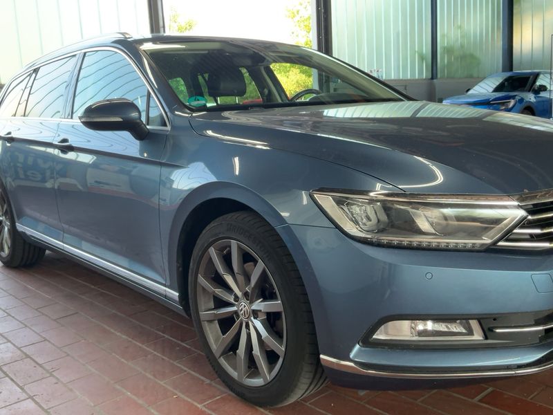 Volkswagen Passat 2.0 TDI Highline BlueMotion Tech 2016 – снимка 12