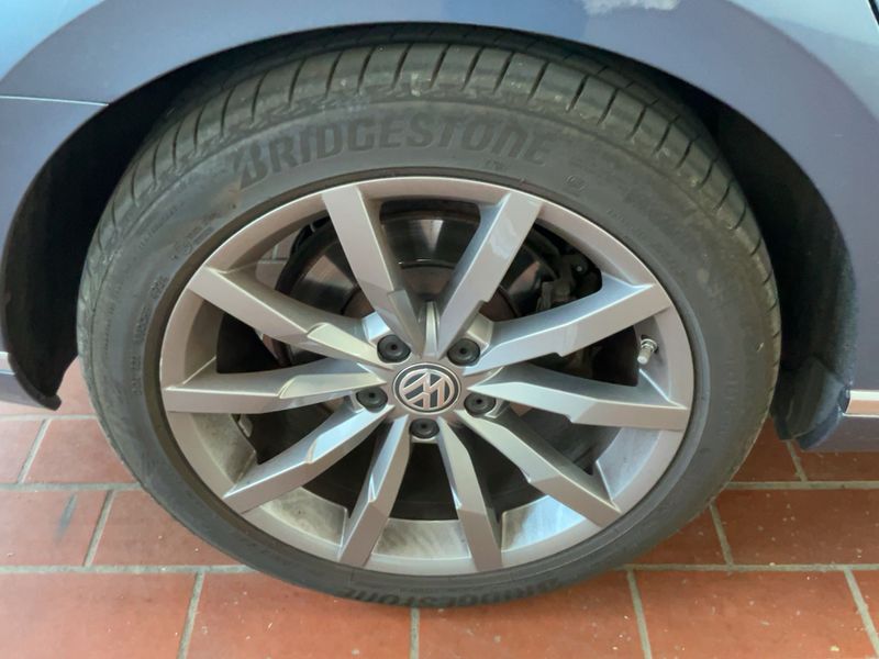 Volkswagen Passat 2.0 TDI Highline BlueMotion Tech 2016 – снимка 9