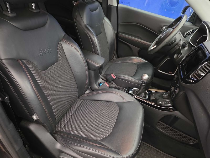 Jeep Compass 2.0 M-Jet Limited 4WD 2017 – снимка 10