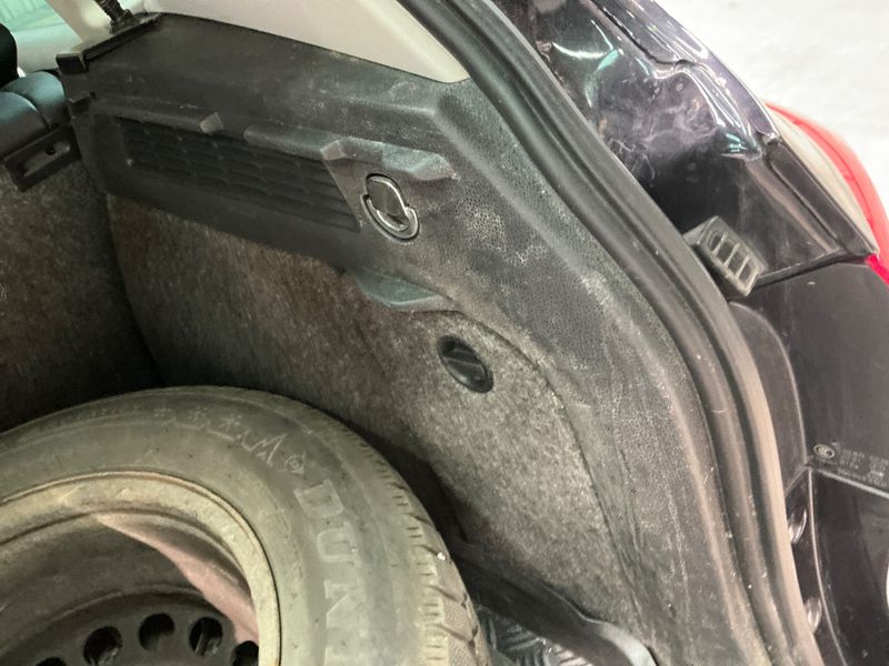 Volkswagen Tiguan 2.0 TDI Sport & Style 4Motion 2014 – снимка 28