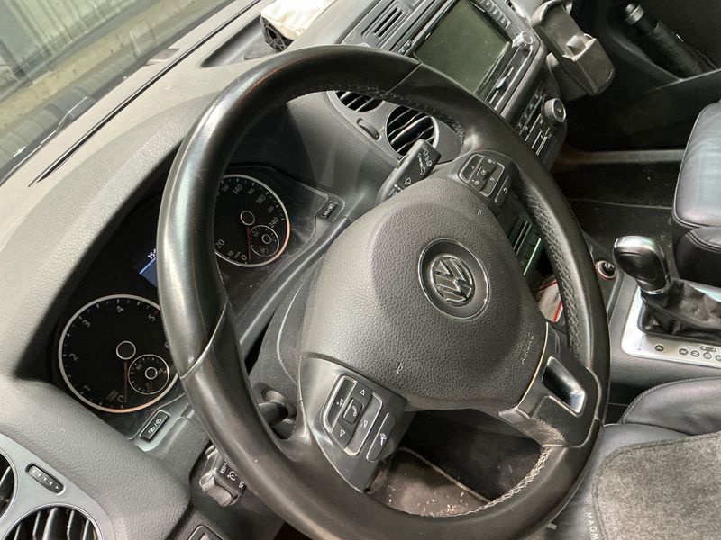 Volkswagen Tiguan 2.0 TDI Sport & Style 4Motion 2014 – снимка 37