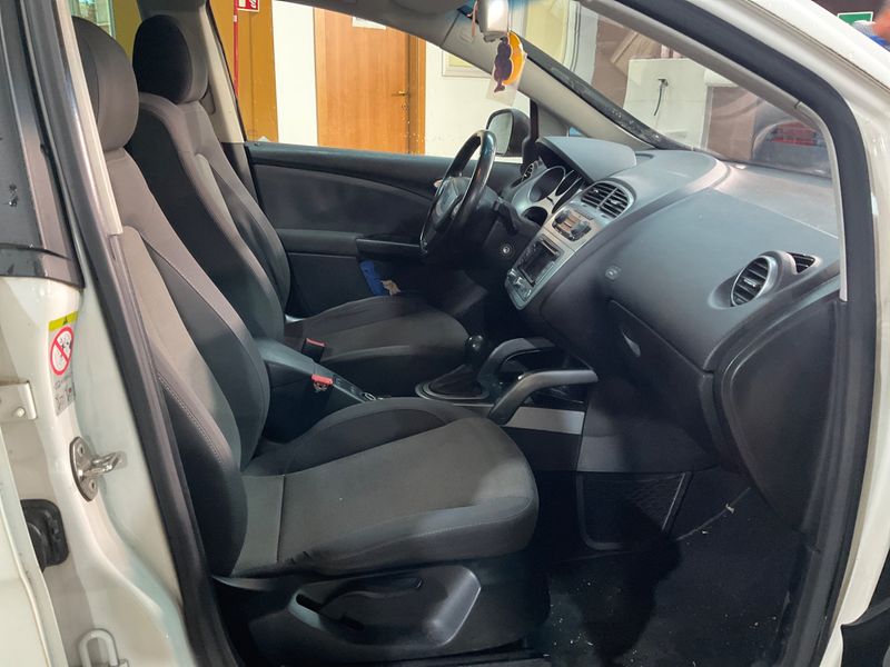 Seat Altea 1.6 TDI Stylance / Style 2011 – снимка 3