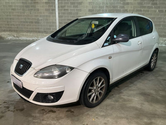 Seat Altea 1.6 TDI Stylance / Style 2011 – снимка 1