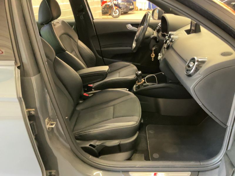 Audi A1 Sportback 1.0 TFSI S line 2017 – снимка 16