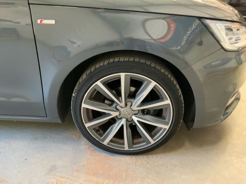 Audi A1 Sportback 1.0 TFSI S line 2017 – снимка 11