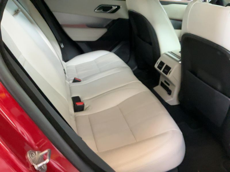 Land Rover Range Rover Velar 2.0 Diesel S R-Dynamic 2019 – снимка 19