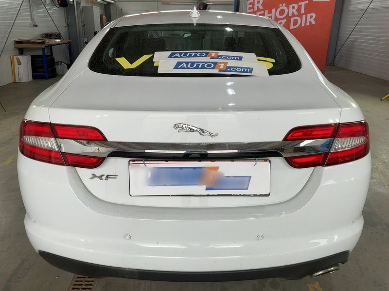 Jaguar XF 2.2 D 2014 – снимка 7