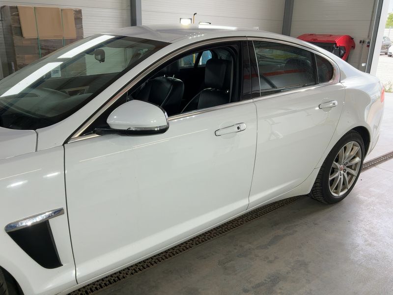 Jaguar XF 2.2 D 2014 – снимка 4
